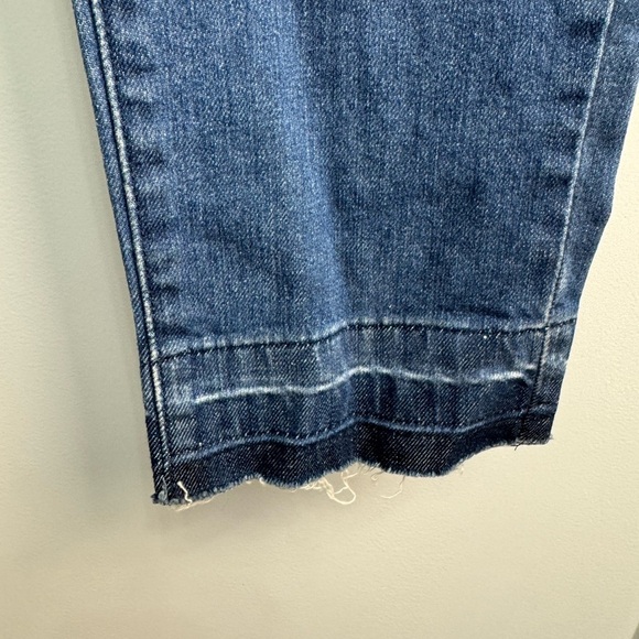 Michael Kors Women's Izzy Skinny Mid Rise Jeans Blue Denim NWT Size 6 - Picture 3 of 10